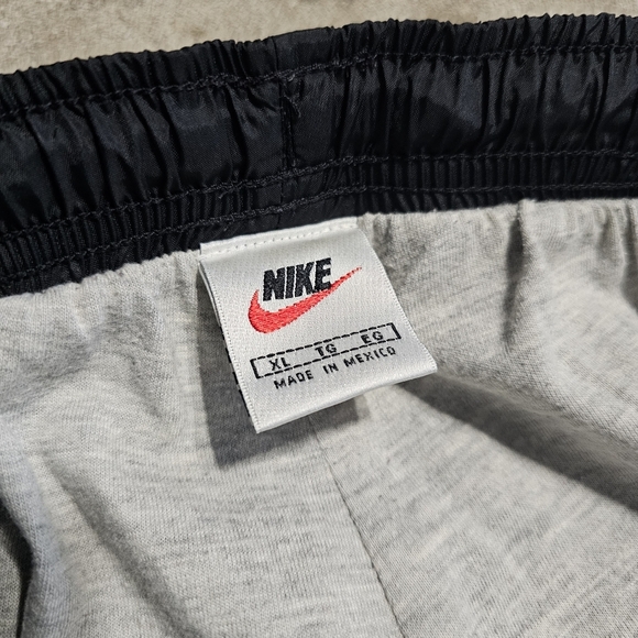 90's Vintage Nike Track Pants - Picture 3 of 7